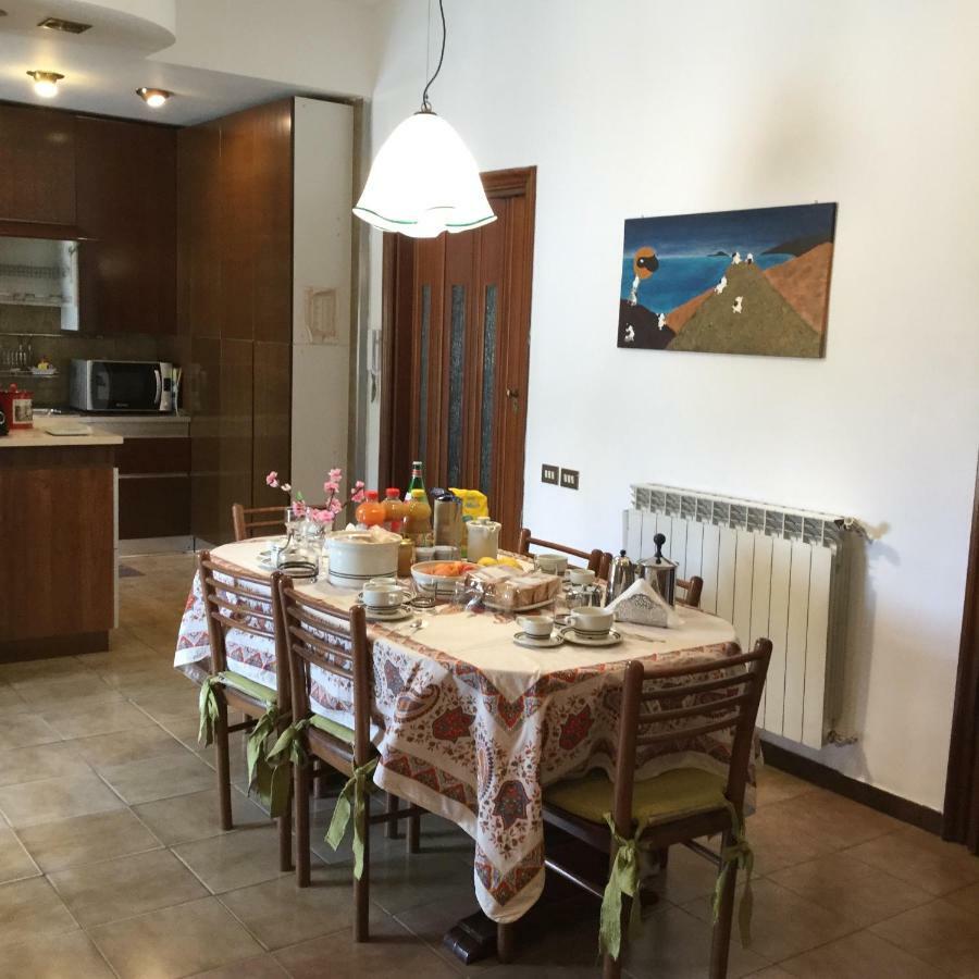 Bed & Breakfast Donna Melina Napels